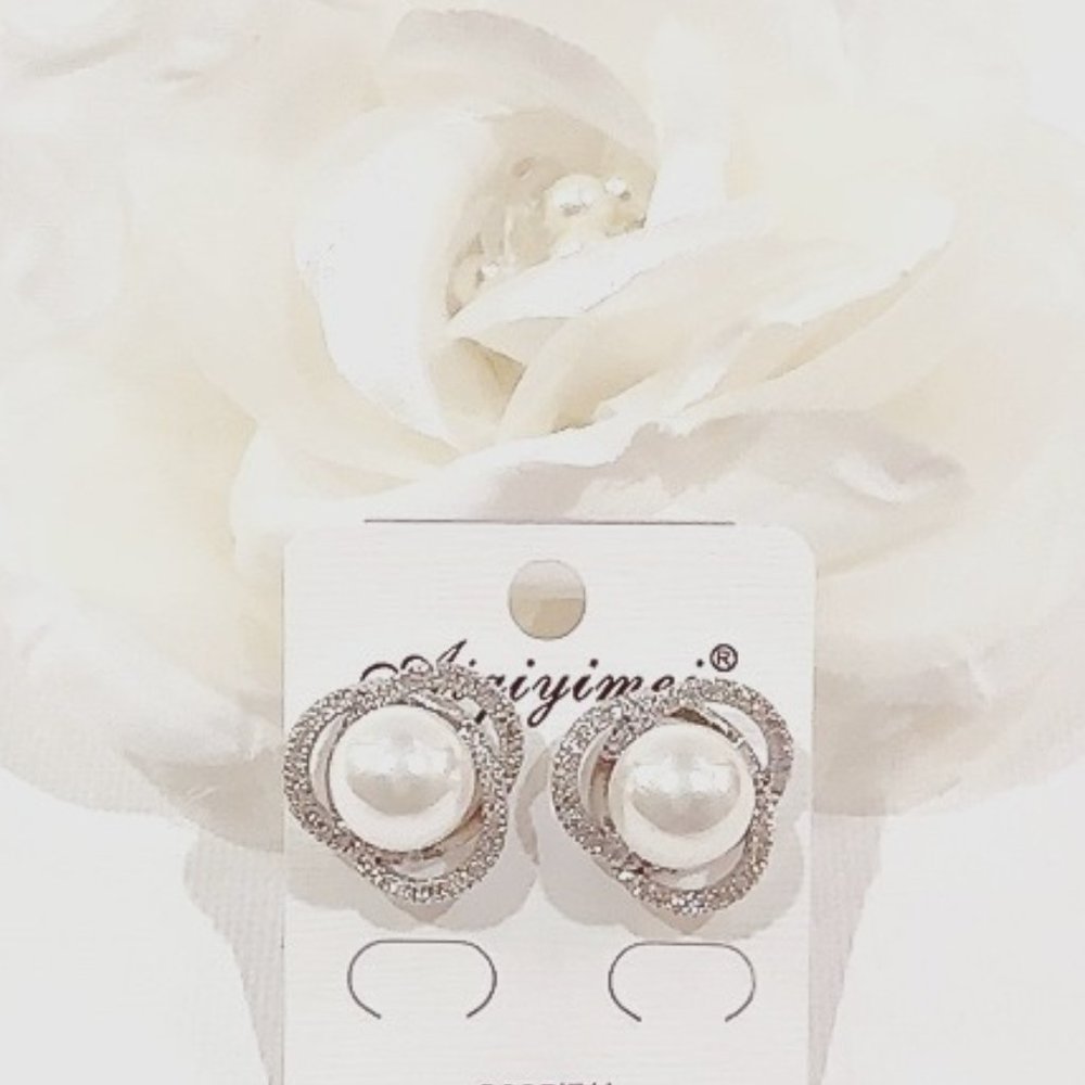 925 Silver Pearl & Cubic Zirconia Drop Earning